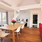 Victoria Altstadt Boardinghouse Hotel apartamentowy Düsseldorf